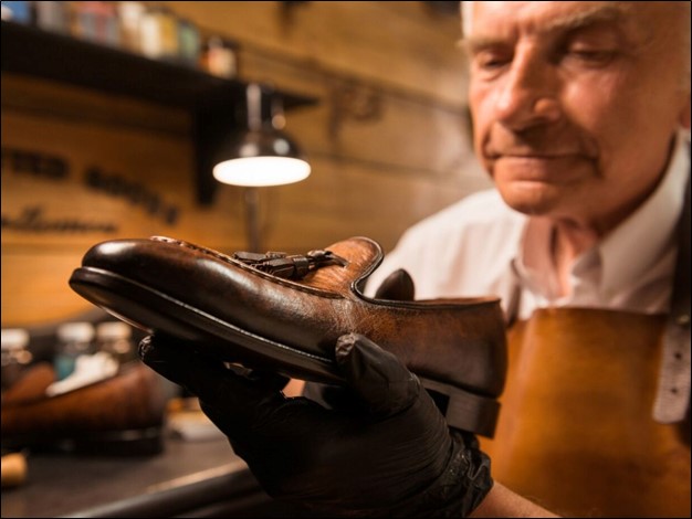 Shoe Shine Machines